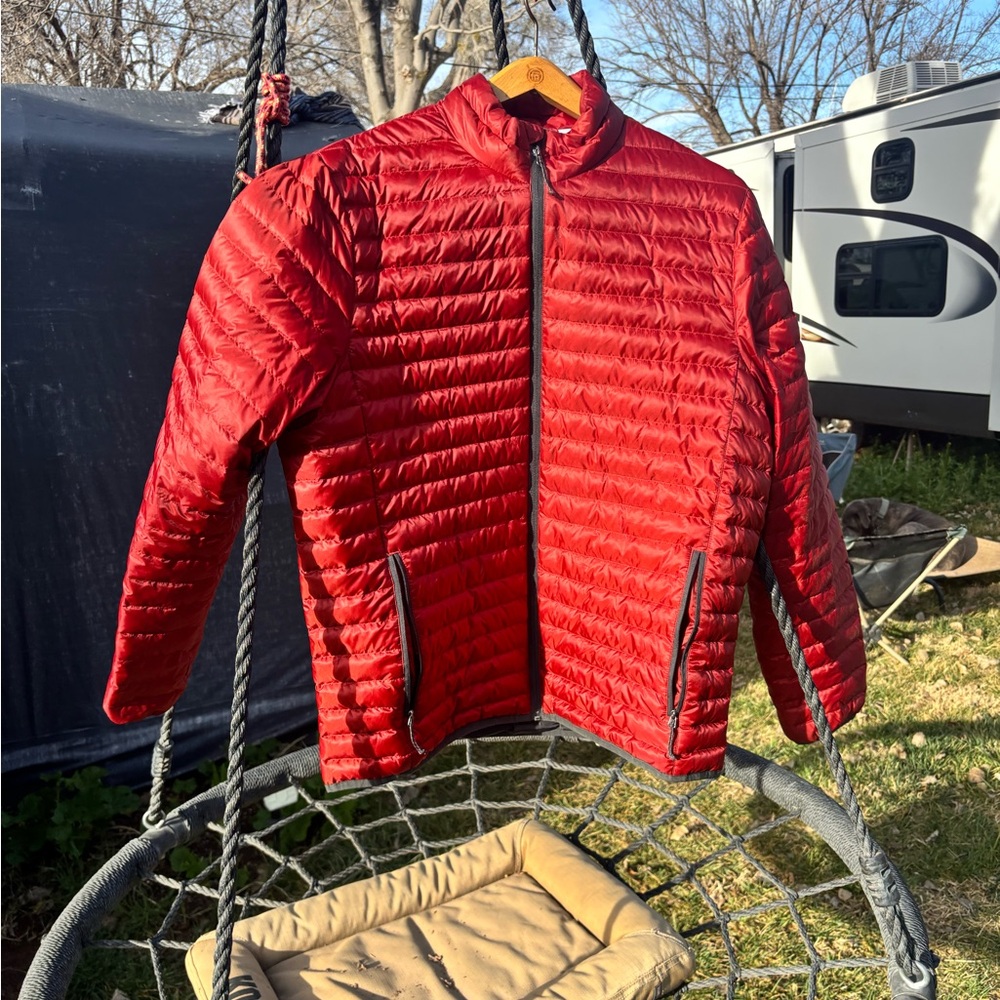 Men's Red Eddie Bauer Down Quilted Jacket
